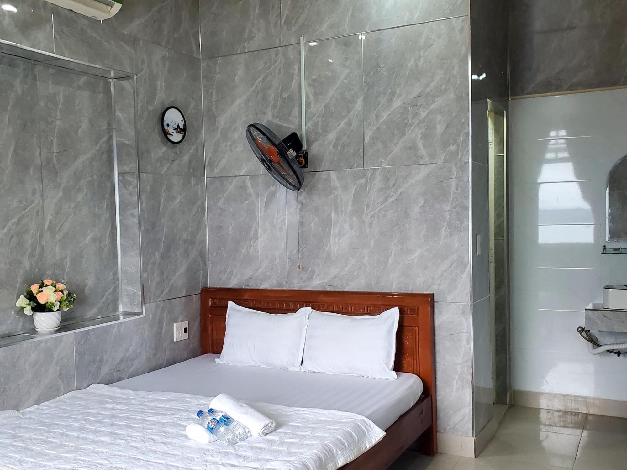 Tuan Thanh Homestay Tân Hiệ Exterior foto